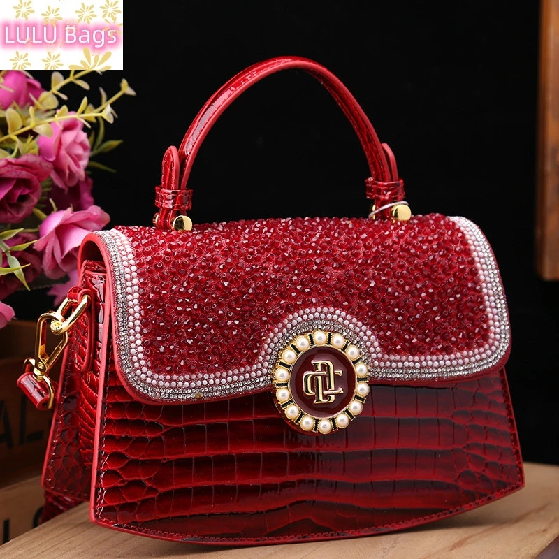 

Fashion Diamonds Women Handbags 2023 Red Genuine Leather Lady Shoulder Messenger Bag Crocodile Pattern Portable Shell Tote Bags