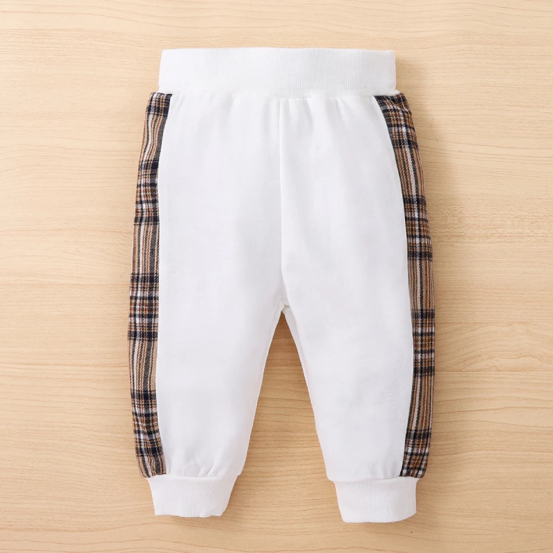 PatPat 2pcs Baby Boy/Girl Long-sleeve Plaid Print Bear Embroidered Sweatshirt and Sweatpants Set