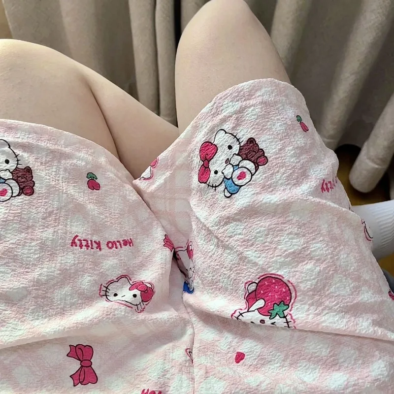 Cute Sanrio HelloKitty verão calças para meninas, padrão dos desenhos animados, xadrez casual shorts soltos, calças de pijama, pode ser usado fora