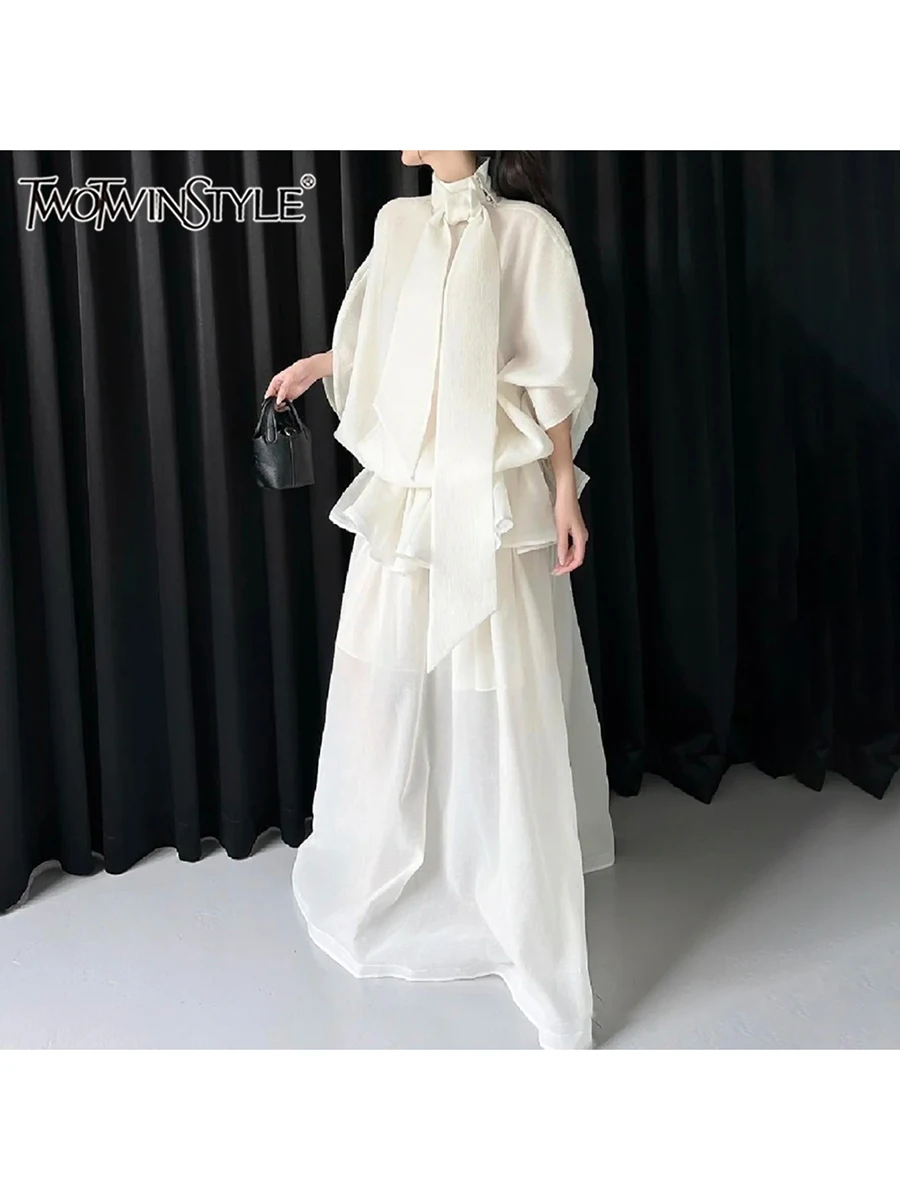 

TWOTWINSTYLE Loose Minimalist Elegant Dresses For Women High Neck Half Sleeves Patchwork Folds Elegant Dress Female Clothing New