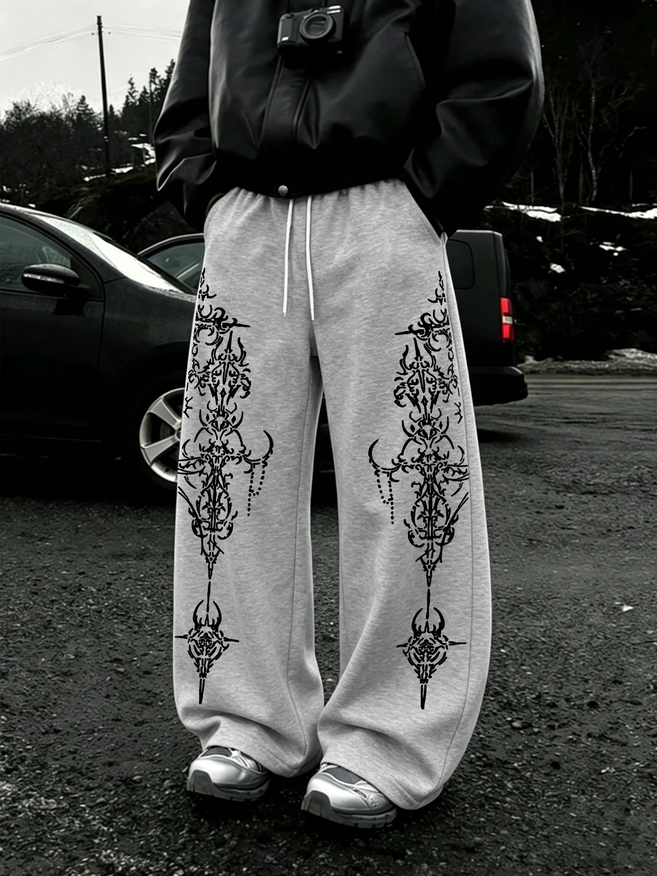 Men Y2K Dark Gothic Streetwear Sweatpants, Ornate Baroque Sword Totem Symmetrical Double Side Print Drawstring Loose Baggy Pants