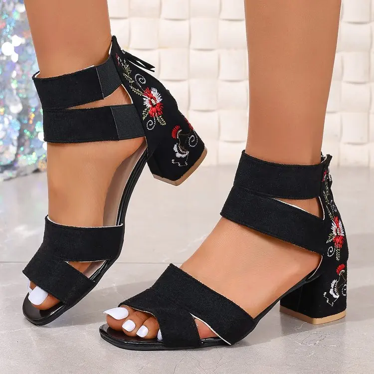 European and American Fashion Embroidered Open Toe Roman Shoes Women\'s Summer Thick High Heel Sandals Large Fashion Sandals