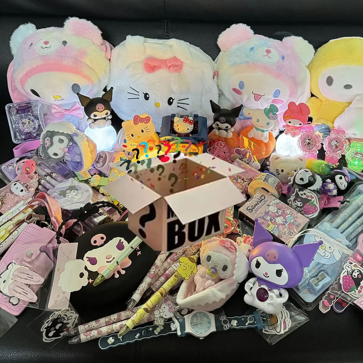

5-30pcs Sanrio random mysterious decompression toy bag Hello Kitty Kuromi 300 different styles of dolls, ornaments