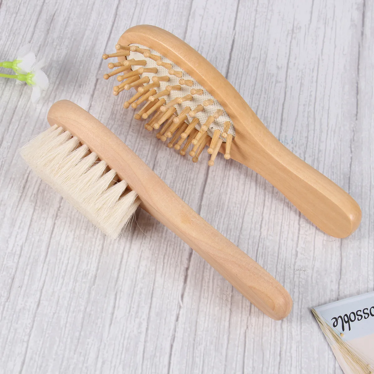 2Pcs Infant Hair Washing Tools Wooden Comb Plus Wool Brush for Safe Comfortable Bath Time Deep Scalp Massage Baby Cleaning Set