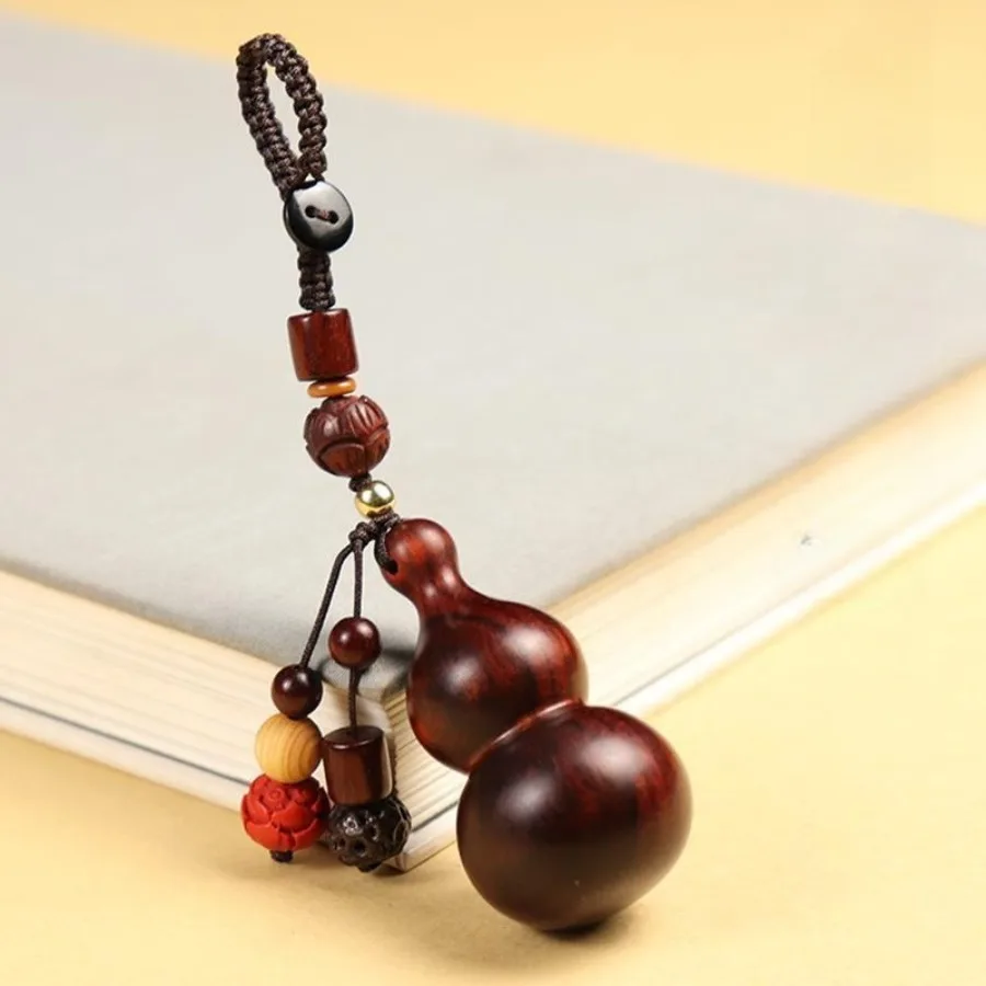 Chinese Style Blood Sandalwood Small Gourd Keychain Car Pendant Cute Creative Unisex Charm  for Men Women Home Car Decor