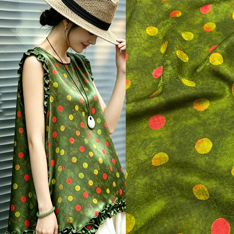tela-de-seda-hualuo-de-114-cm-de-ancho-y-26-mm-con-puntos-rojos-impresos-y-perforaciones-para-costura-diy-blusa-pantalones-vestido-pijama-verde-hierba-r7103