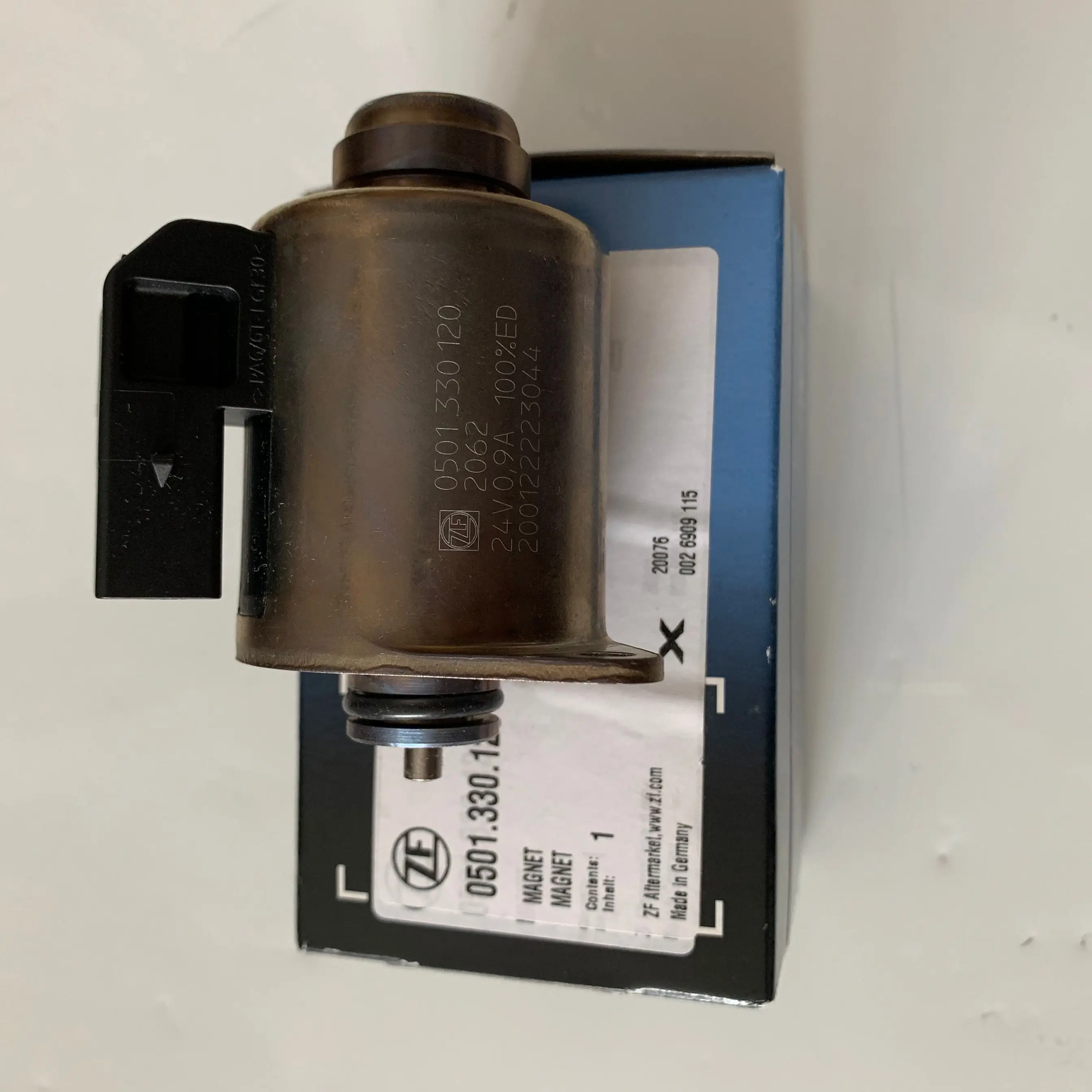 0501 330 120 2062 0501330120 0501.330.120 0501-330-120 ZF original solenoid valve ZF Services (China) Co., Ltd.