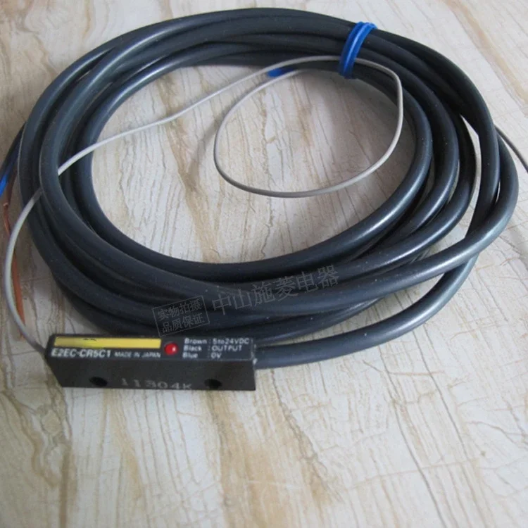 Proximity Switch E2EC-CR5C1 DC 3-wire Type