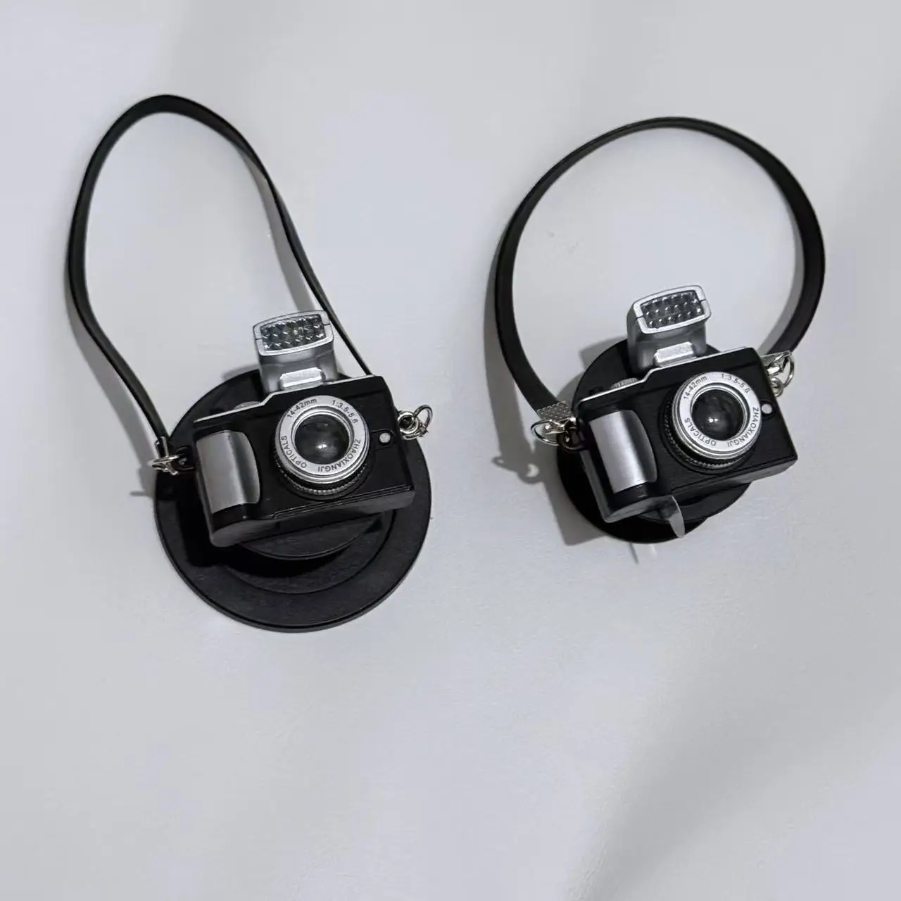 Nuovo supporto per fotocamera INS creativo coreano Custodia per iPhone 16 Samsung S25 Popsockets Griptok