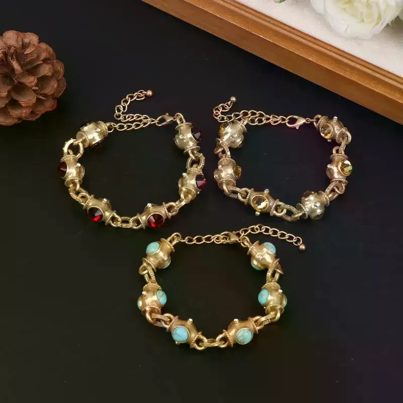 

Middle Vintage Turquoise Stone Bracelet Retro Style Heavy Industry Wrist Decoration Color Geometric Glass Jewelry Gift