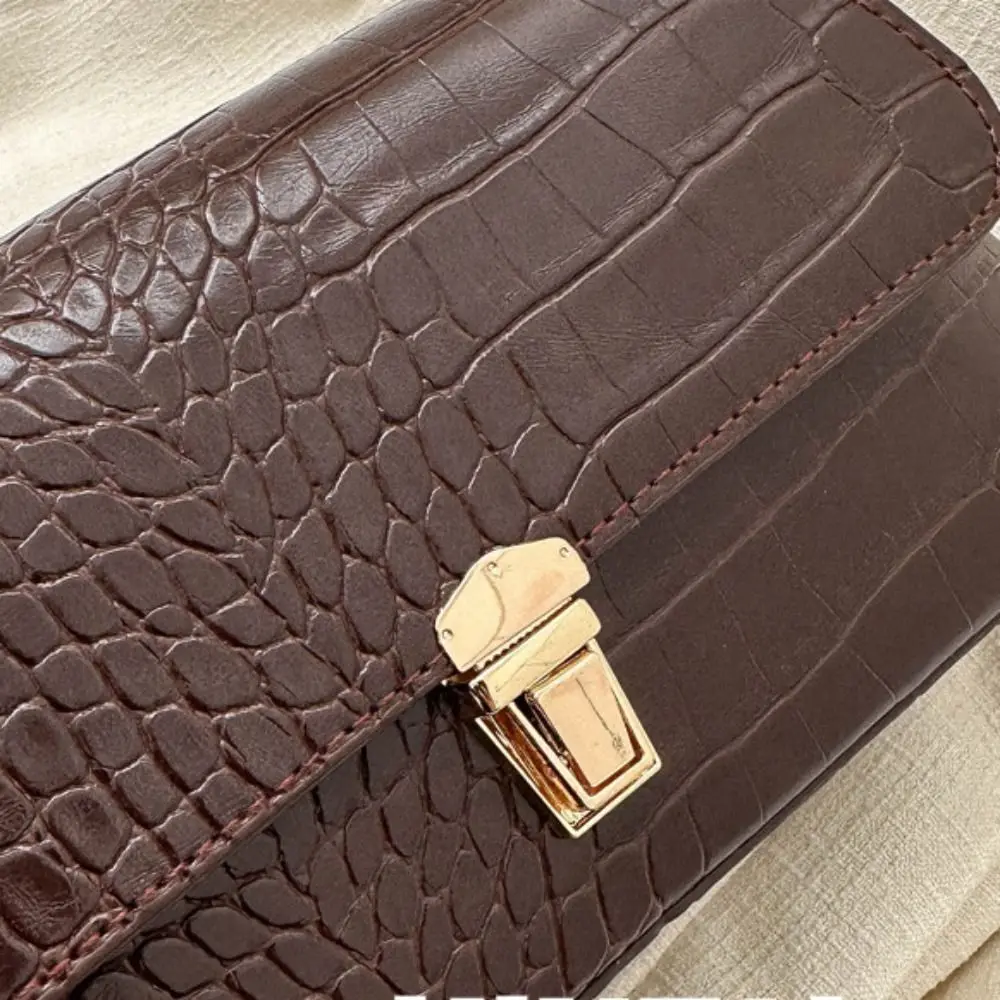 خمر حجر نمط تحت الإبط حقيبة يد سعة كبيرة بولي Leather حقيبة كتف جلدية موضة النمط الفرنسي مستطيل حقيبة الإبط