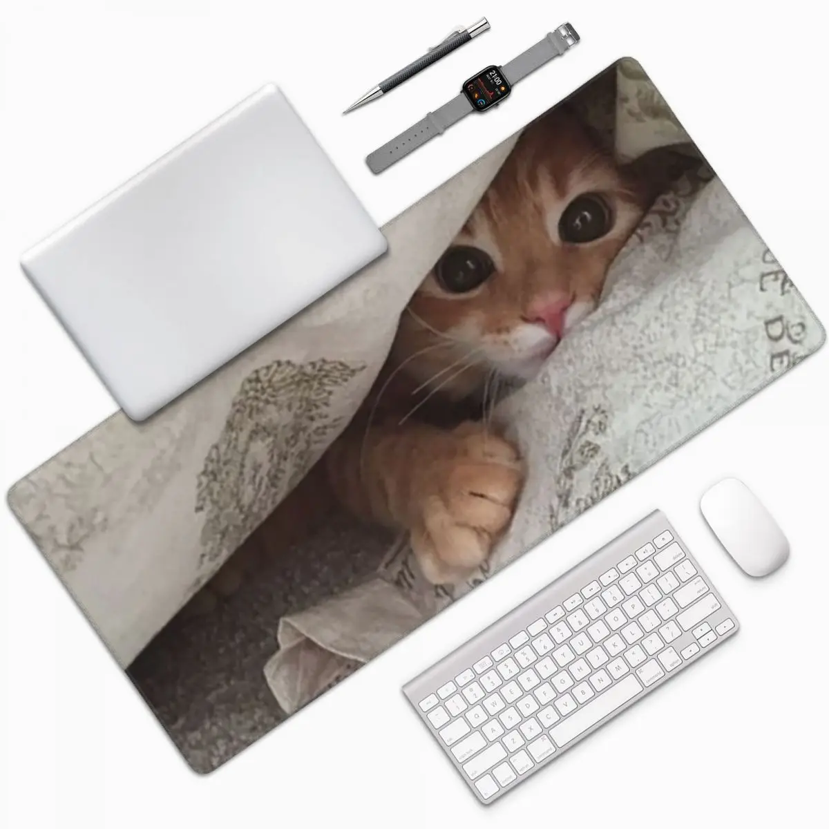 Cat Poked Head Out Of The Quilt Large Mouse Pad Computer Keyboard Mouse Mat Gaming Laptop Desk Mat Office Accessories Table Mats