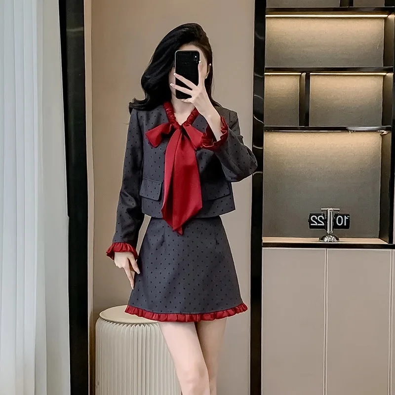 ภาษาฝรั่งเศสคําสไตล์คลาสสิกชุดผู้หญิง,2024 ฤดูใบไม้ร่วงใหม่ High-end Elegant Socialite Petite กระโปรงสั้น 2 ชิ้นชุดอินเทรนด์