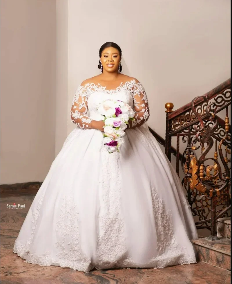 カスタムメイドのシアーネックアップリケビーズウェディングドレス、ベスティドス・デ・ノビア、コートトレーン、ロングスリーブ、プラスサイズ、ボールガウン、ブライダルガウン