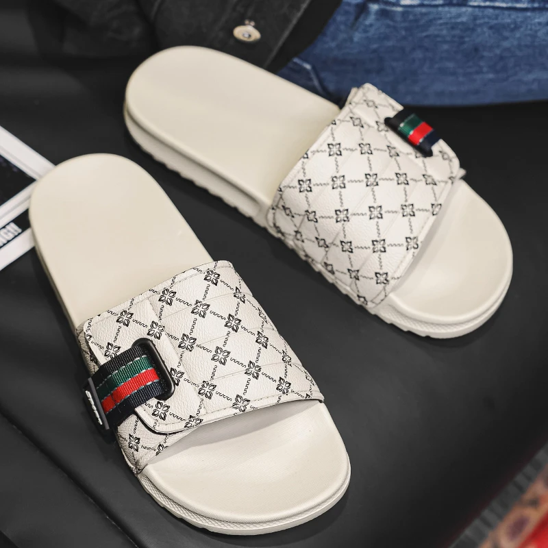 Design Fashion Slippers Comfortable Lightweight Breathable Suitable for Home Leisure Travel Personalized and Practical Outdoor
