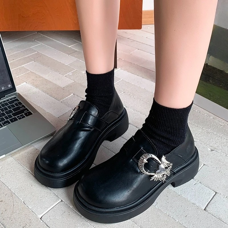 Kitten Heel Einzelne Schuhe Mode Herbst Neue Runde Kappe Tiefem Mund Metall Schnalle Abdeckung Fuß Plattform Nicht-slip Block ferse Schuhe