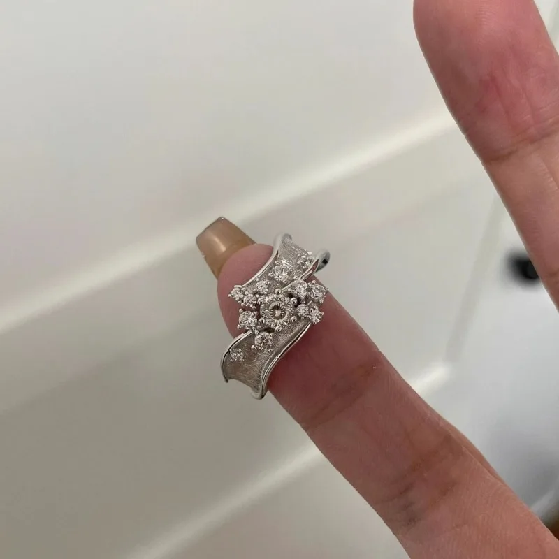 خاتم لامع مصقول بالزهور للنساء، مكانة، فاخرة خفيفة، راقية، أنيقة، متعددة الاستخدامات، إكسسوارات رائعة للاستخدام اليومي #5