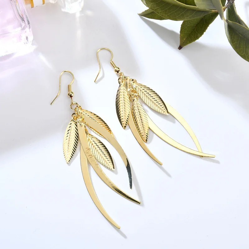 Trendy Leaves Earrings Bohemia Long Earring Women Irregular Sexy Girls Jewelry Fashion Punk Metal Tassel Earrings 2022 Earings