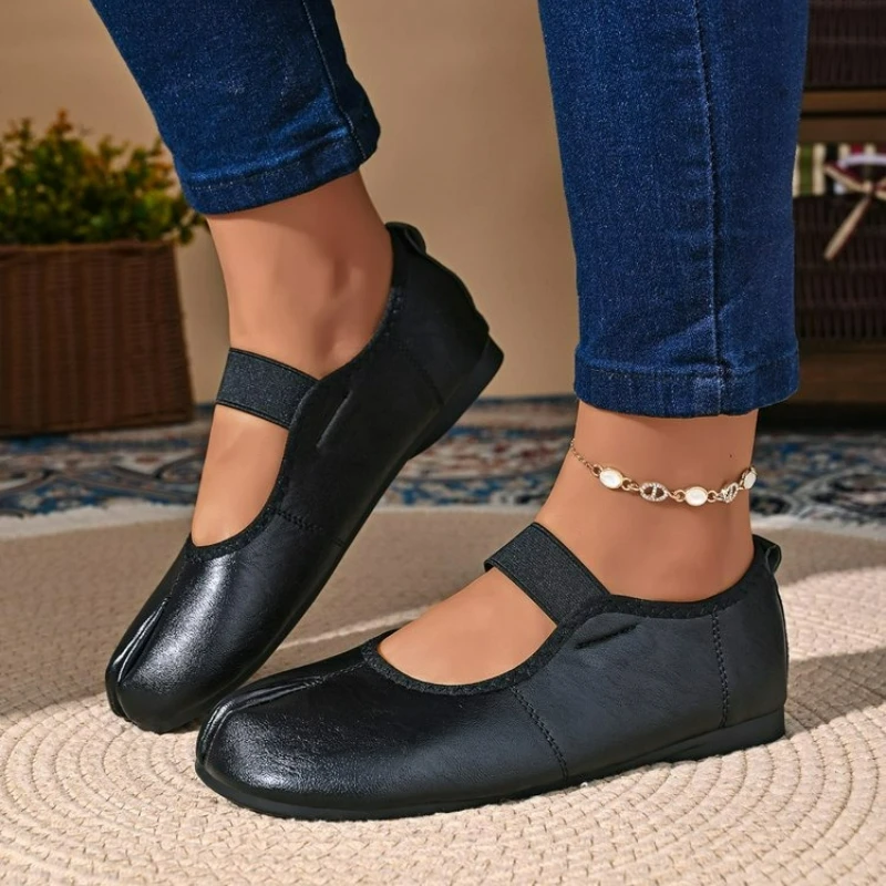 Retro Split Toe Pig Trotter Flat Ballet Shoes Autumn Designer Tabi Ninja Mary Jane Shoes Fashion Soft Sole Outdoor Driving Shoes