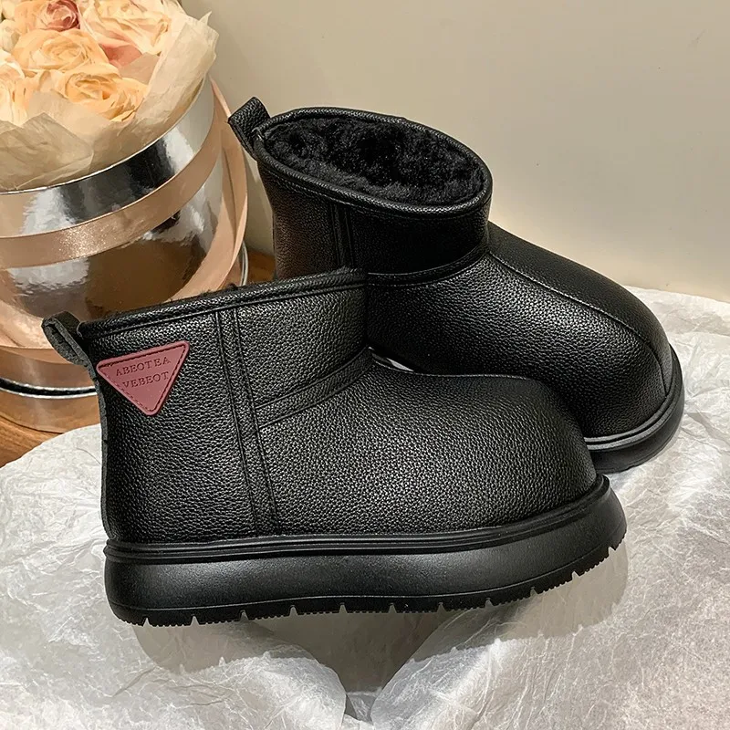

Capybara Leather Snow Boots Women's 2025 Winter New Short Boots Thick Sole Plus Velvet Thickened Big Head Cotton Shoes Boots