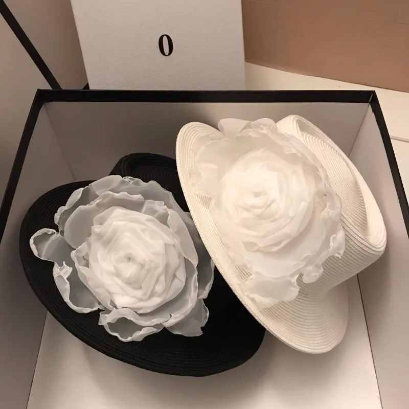 

Designer Style Elegant 3D Floral Fedoras Hat Women Stylish flattop Straw Caps Black White Travel sunshade hat spring summer