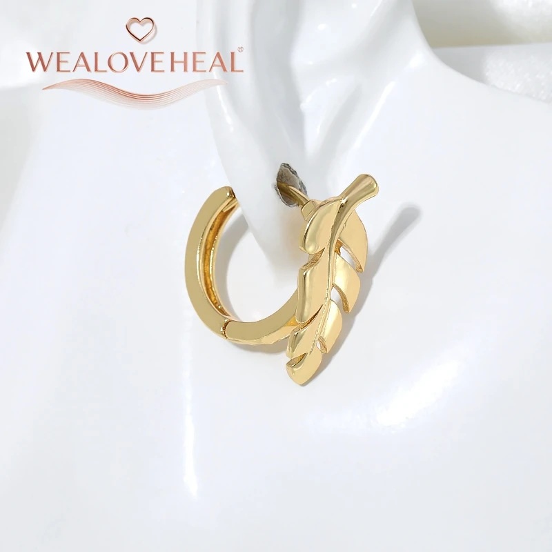 18K vergoldete Messing-Blatt-Huggie-Ohrringe für Frauen, minimalistische, naturinspirierte Creolen, perfekt für den täglichen Gebrauch und als Geschenk. – Detail 20