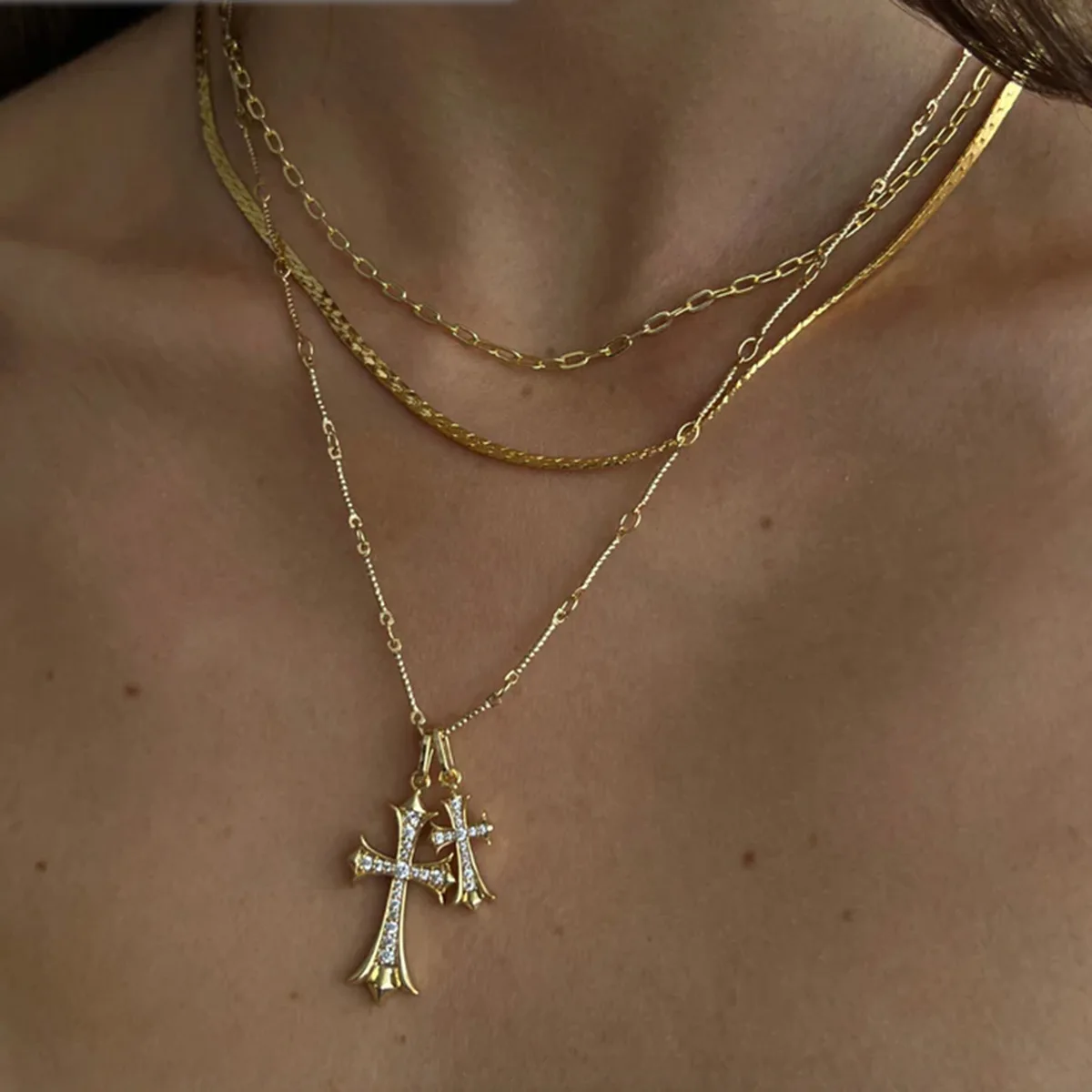 European and American style stainless steel color preserving double cross necklace, light luxury rhinestone hot selling necklace