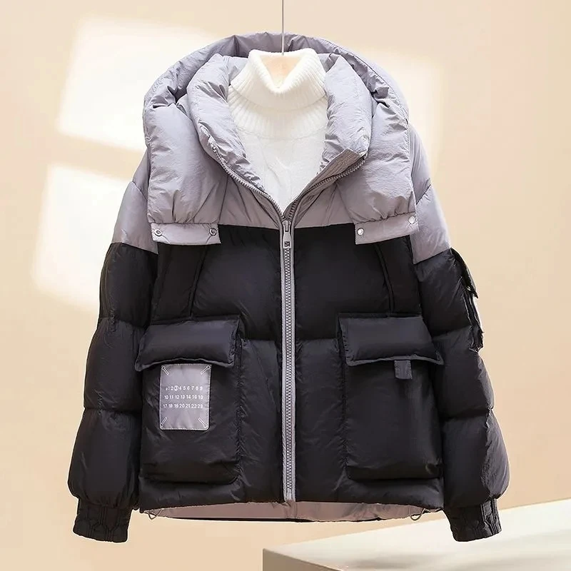 

Зимняя новинка 2025 года, цветная контрастная пуховая хлопковая куртка для женщин, корейское издание, свободное толстое пальто с капюшоном, женские повседневные куртки