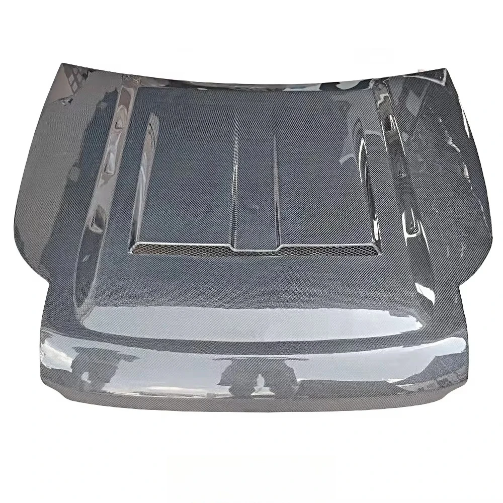 

Defender 2020-2024 110 90 L663 Engine Cover Hot Sale Euro Style Carbon Fiber Engine Cover