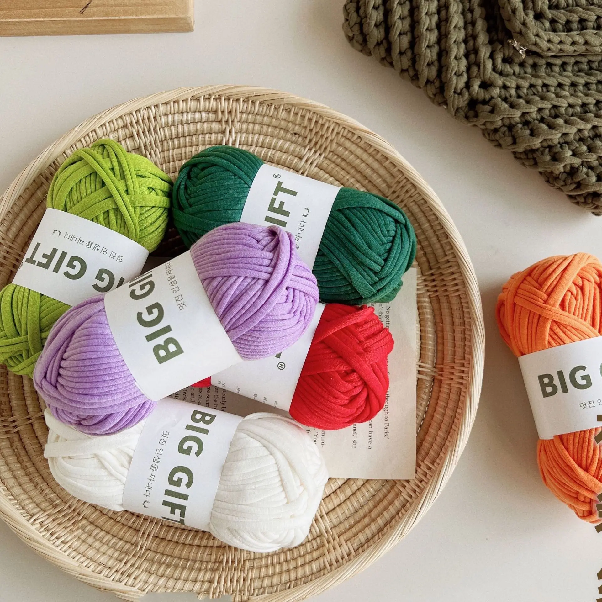 

Candy Colored Cloth Stripe Hand Woven Storage Basket Flat DIY Material Bag Knitted Carpet Colorful Coarse Wool