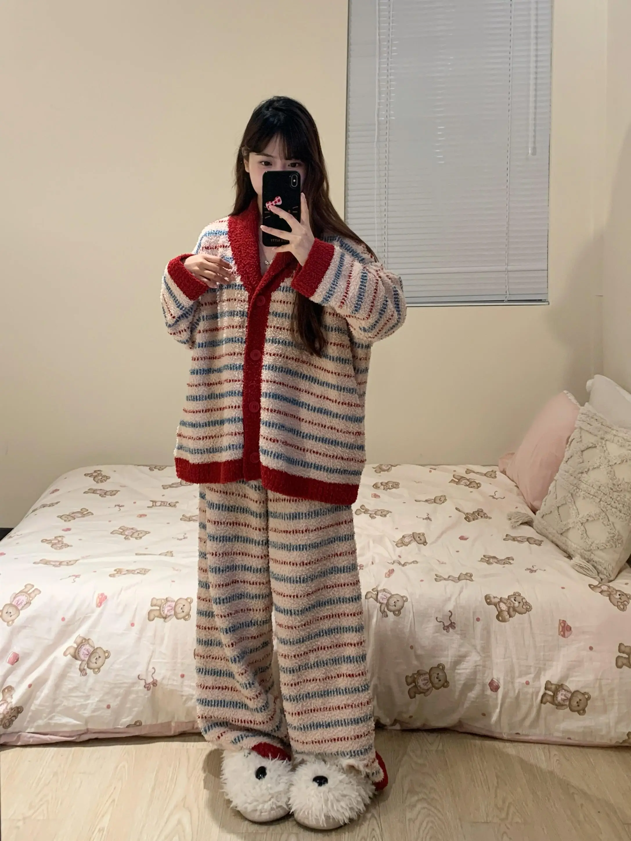豪華な格子柄コーラルフリース寝間着セット女性の秋冬厚手ハーフベルベットホーム服2点セット屋外着用可能 1