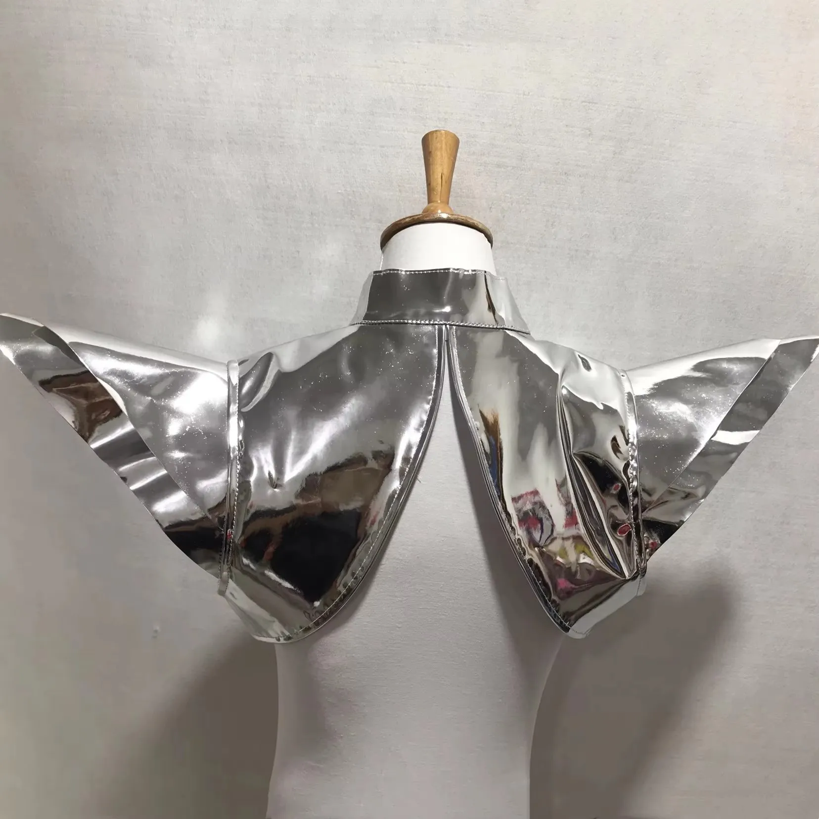 سترة نسائية Gogo راقصة مهرجان حفلة بار عرض أداء المرحلة اكسسوارات تحلق الكتف الجلود كرنفال سحب الملكة زي