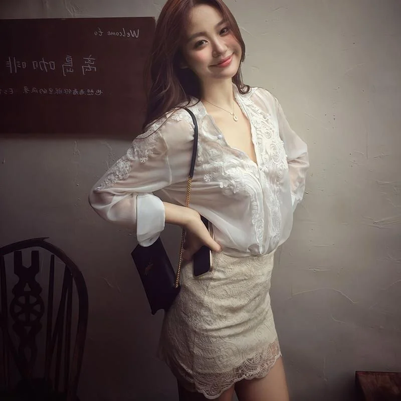 

Elegant Lace Splice V-Neck Chiffon Shirt And Half Skirt Two-Piece Set for Women Autumn Season Fashionable Business Casual Wear