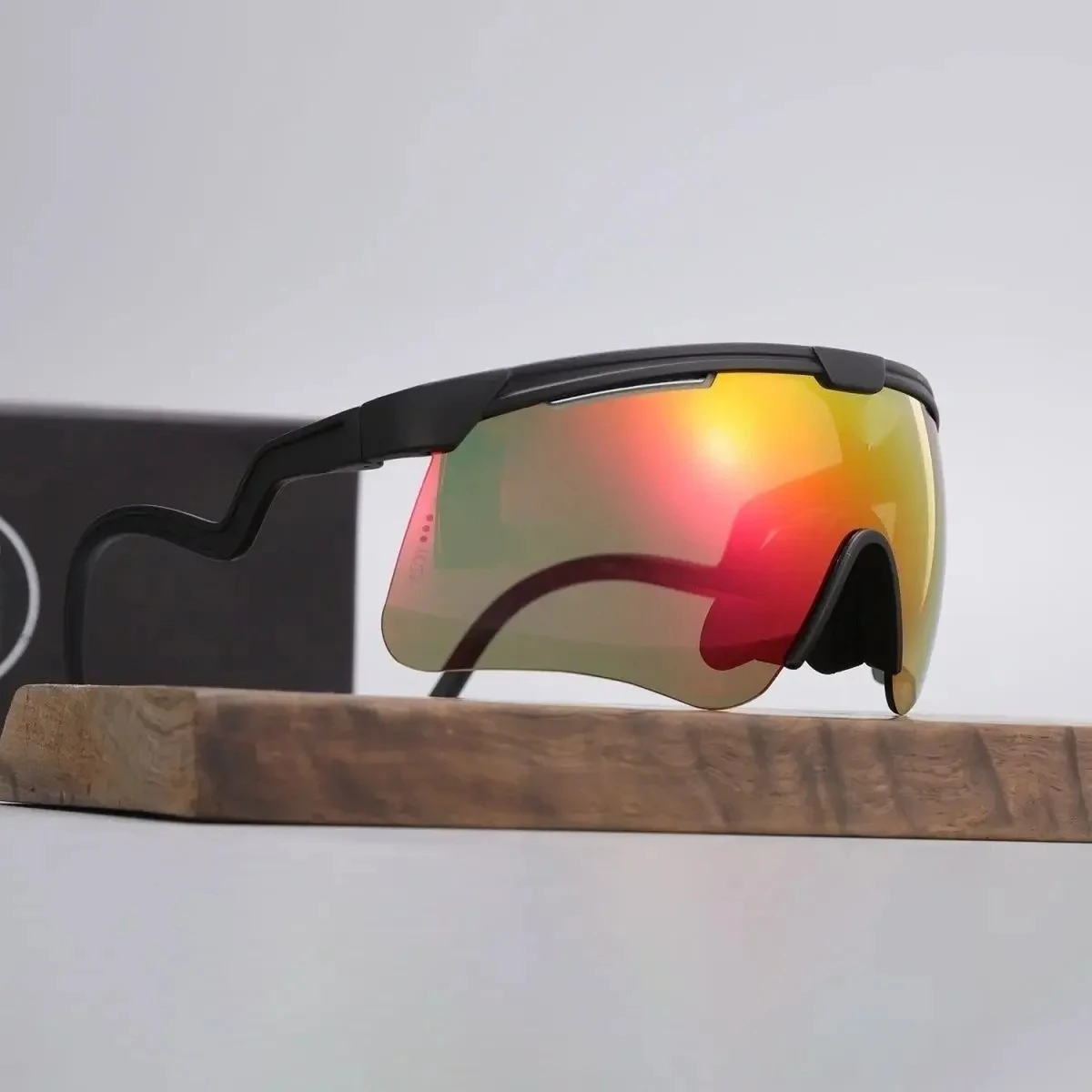 

2025 Italian Optics Cycling Glasses Color-changing Outdoor Sports Men's and Women's Tour De France Cycling Sunglasses