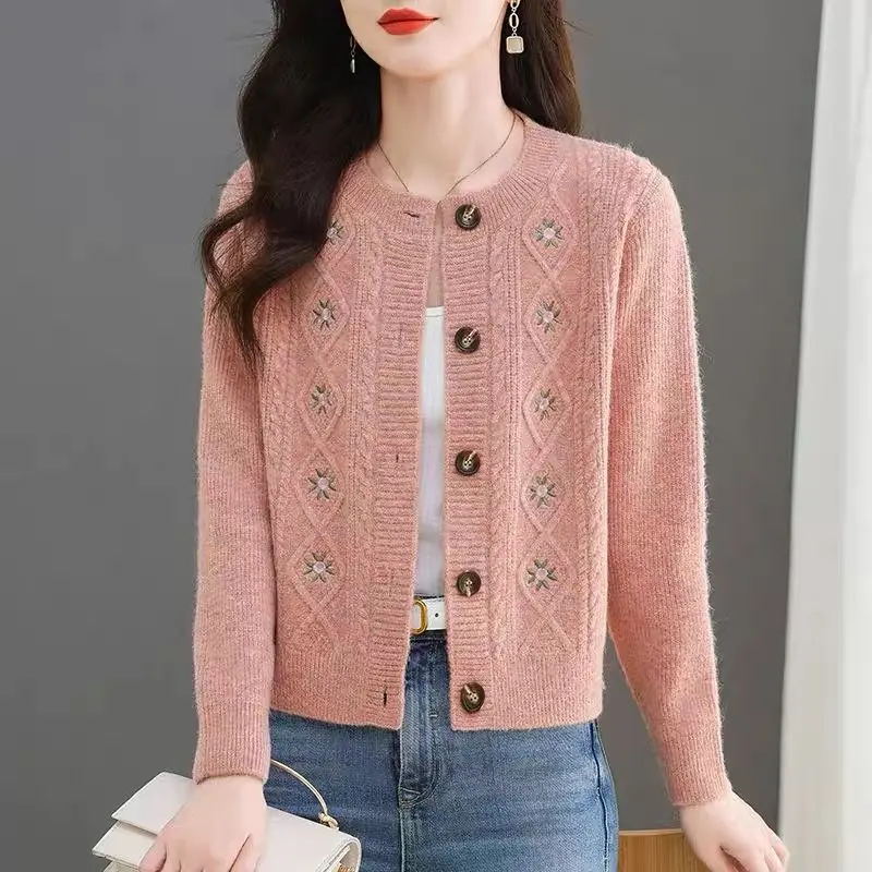 

Knitted Sweater Jacket for Small People Spring and Autumn New Age-reducing Tops Short Slimming Cardigan Long Sleeved Knitted Top