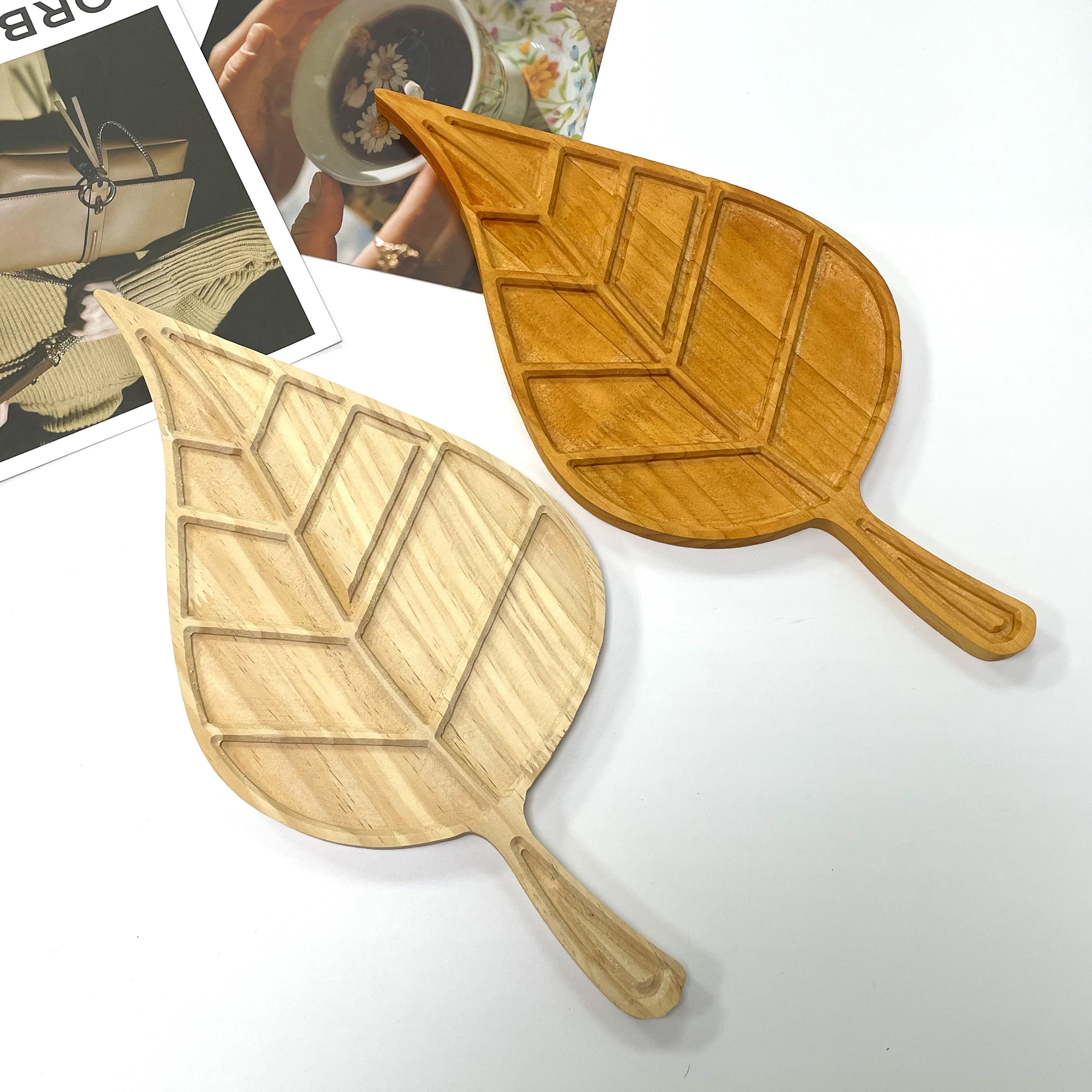 

Creative Customer Favorite 1 Piece Leaf Shape Charcuterie Board Platter Cheese Wood Party Supplies For Aperitif Ornament