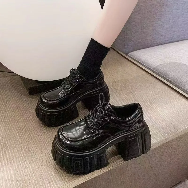 

Женские туфли на высоком каблуке на толстой подошве со шнуровкой, женские маленькие кожаные туфли нового стиля 2025 года в британском стиле с бисквитом