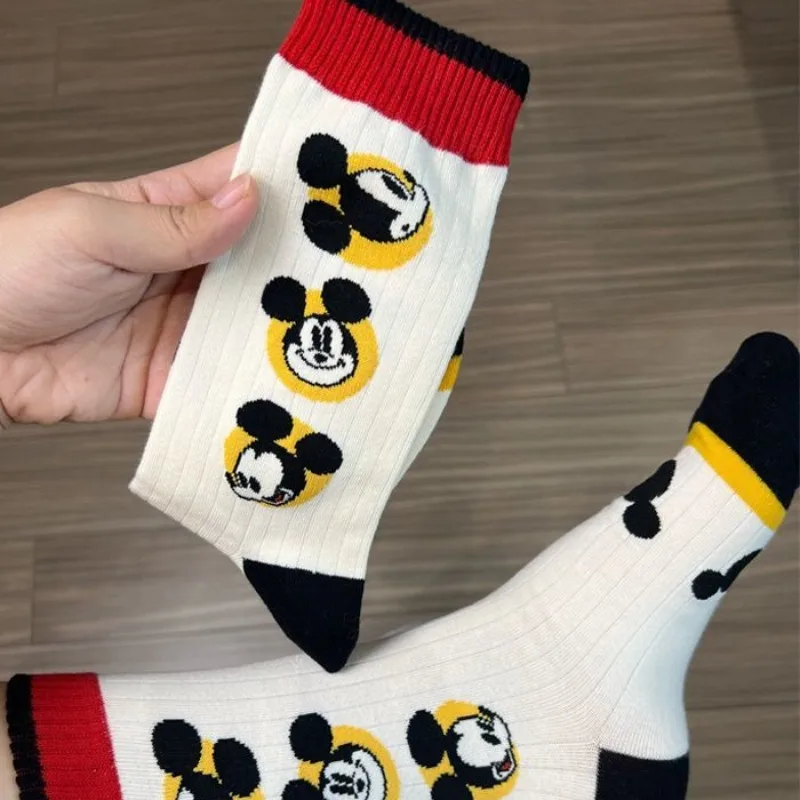 Disney น่ารักมิกกี้ฤดูใบไม้ร่วงและฤดูหนาวใหม่ถุงเท้าผ้าฝ้ายการ์ตูนนุ่มทันสมัยและเป็นส่วนตัวสําหรับผู้ชายและผู้หญิง
