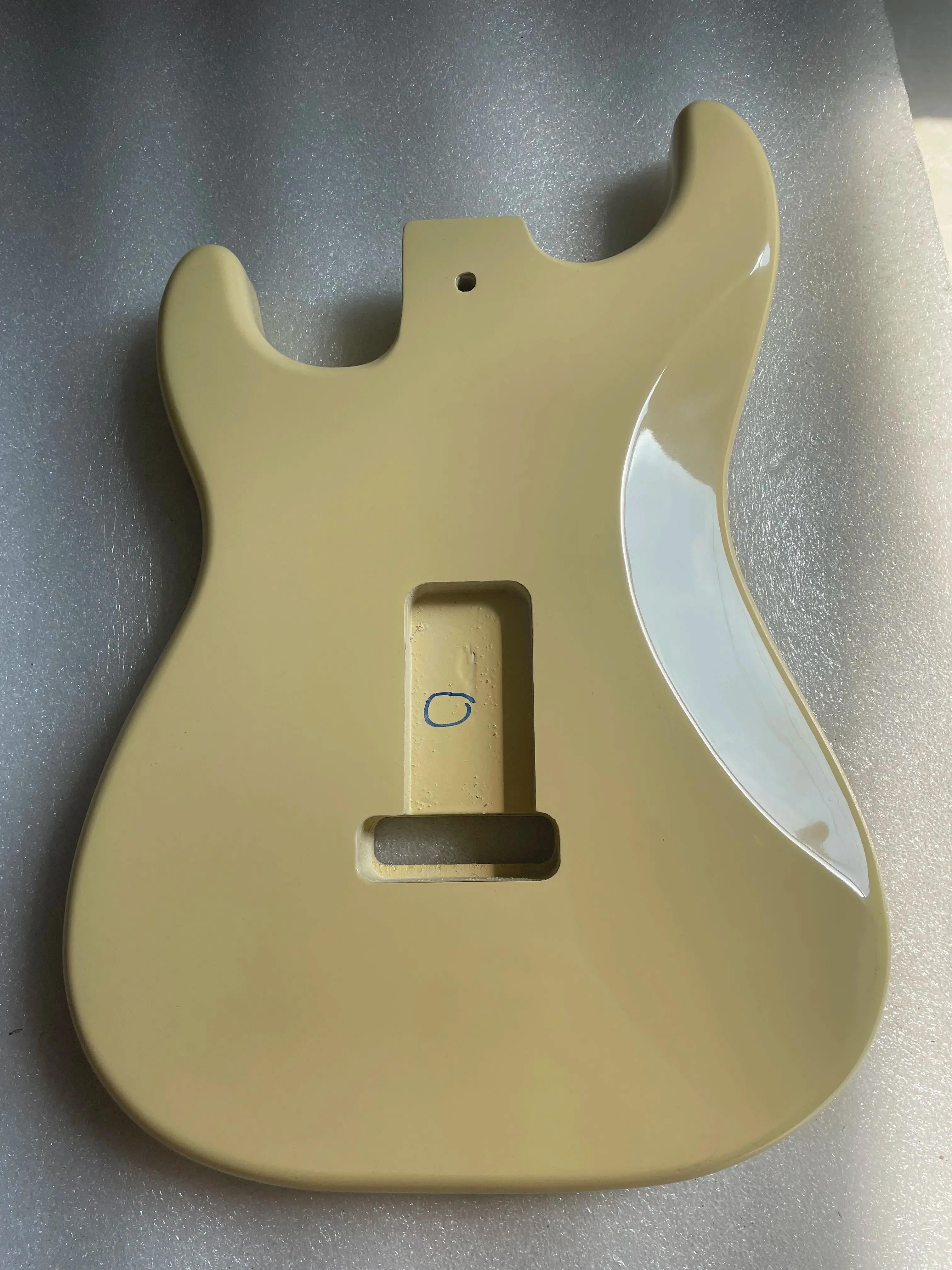 Customized High Quality Electric Guitar Body Unfinished Polar Blank Guitarra Barrel Replacement for ST Guitar Luthier DIY Part