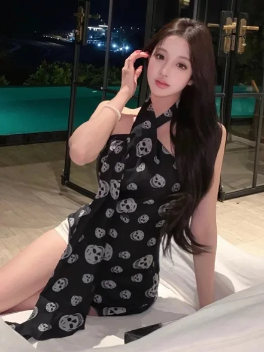 American Style Skull Head Neck Hanging Strap Top Women's Summer Slim Fit Sleeveless Vest Trendy Sweet Style Cartoon Pattern
