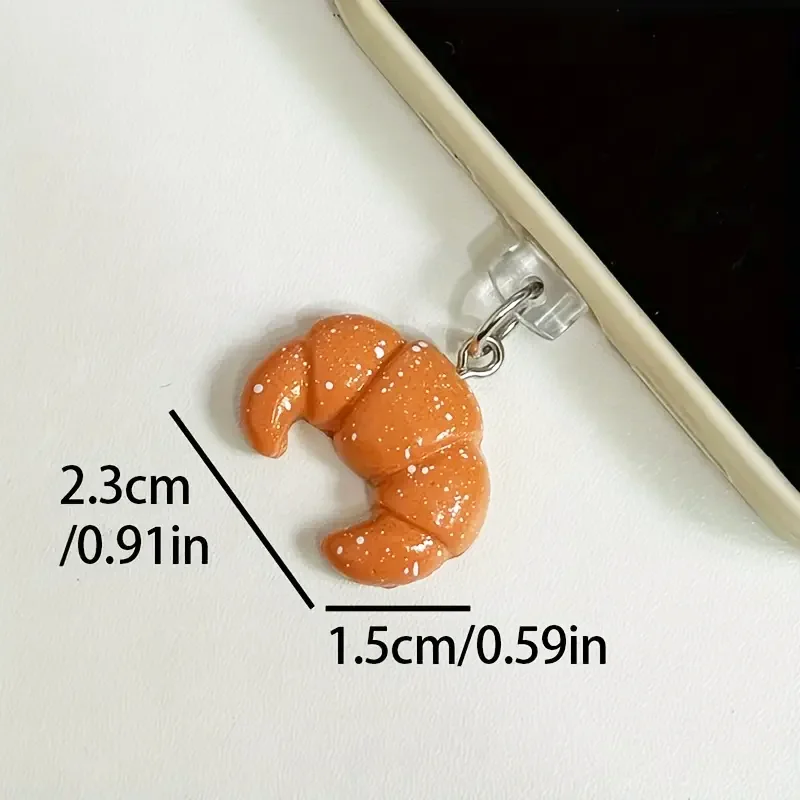 1 PC น่ารักเรซิ่น Croissant Charm จี้ตกแต่งโทรศัพท์มือถือปลั๊กฝุ่น, เหมาะสําหรับ USB-C & Lightening พอร์ต