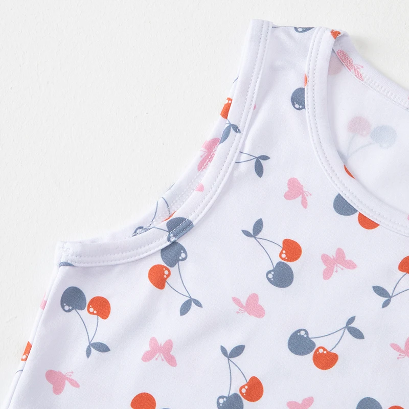 4-teiliges Set für Mädchen: Bequeme, vielseitige Weste für alle Jahreszeiten, süß bedrucktes Oberteil, lässiges ärmelloses T-Shirt für Kinder, Basic-Shirt – Detail 25