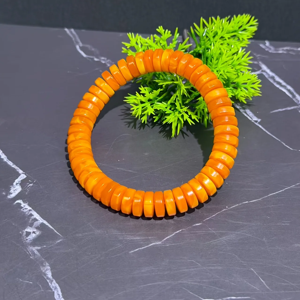 New beeswax amber chicken oil abacus bracelet bracelet wheel women's versatile