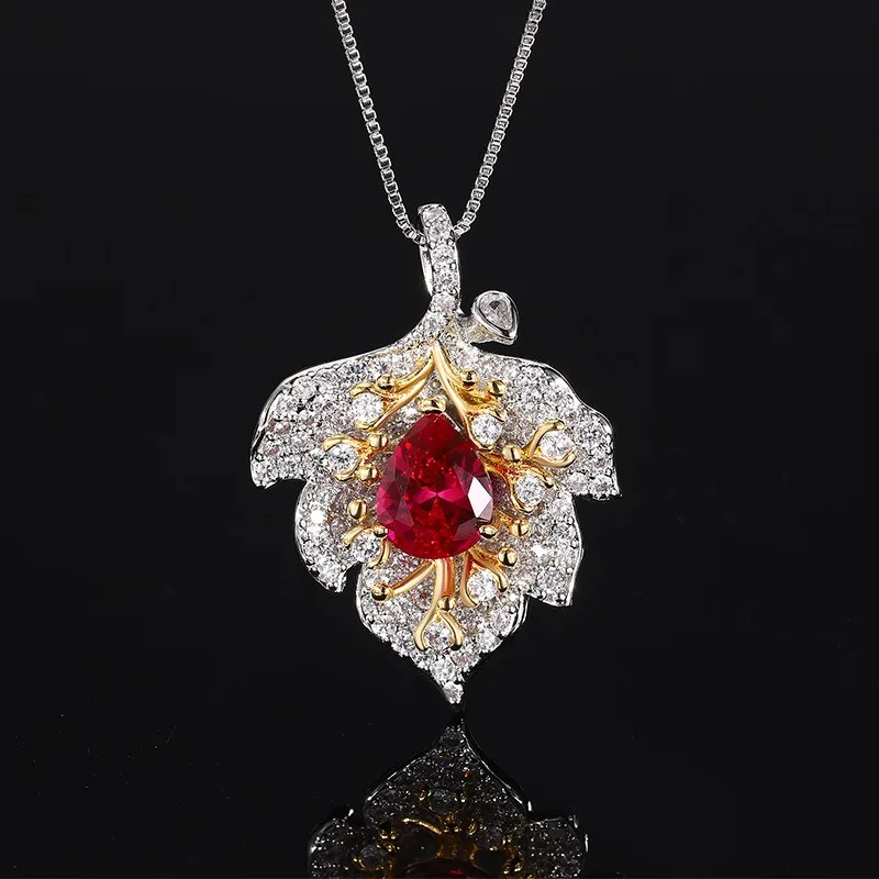 

Luxury Design Colored Gemstone Necklace for Women Vintage Leaf-shape Pendant Ladies Necklace Wedding Anniversary Souvenir