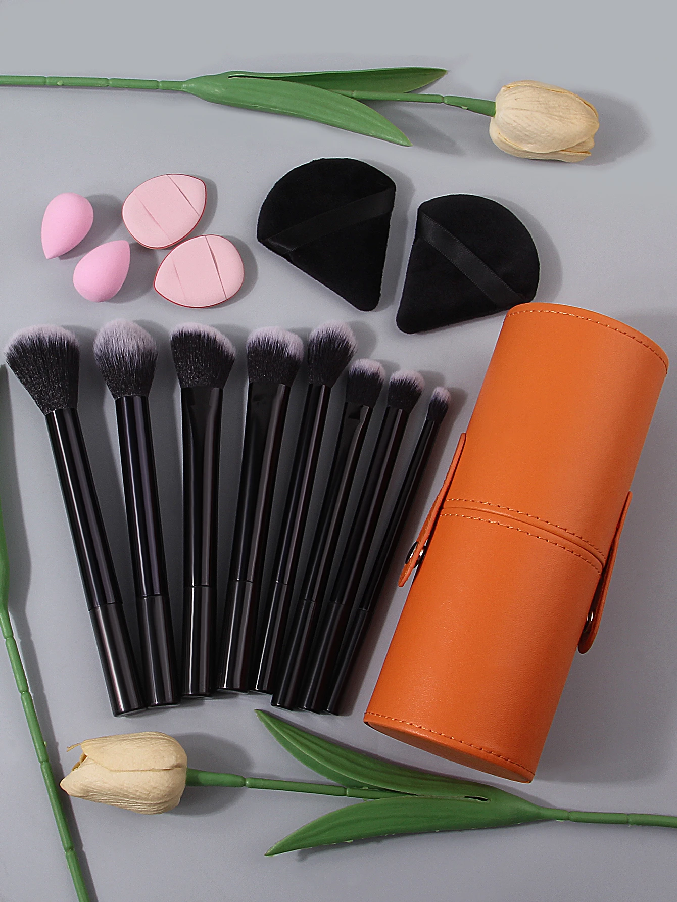 8 pçs pincéis de maquiagem 4 esponja puffs 2 mini liquidificadores de beleza com balde de armazenamento cerdas macias látex-livre para viagens diárias makeuptool