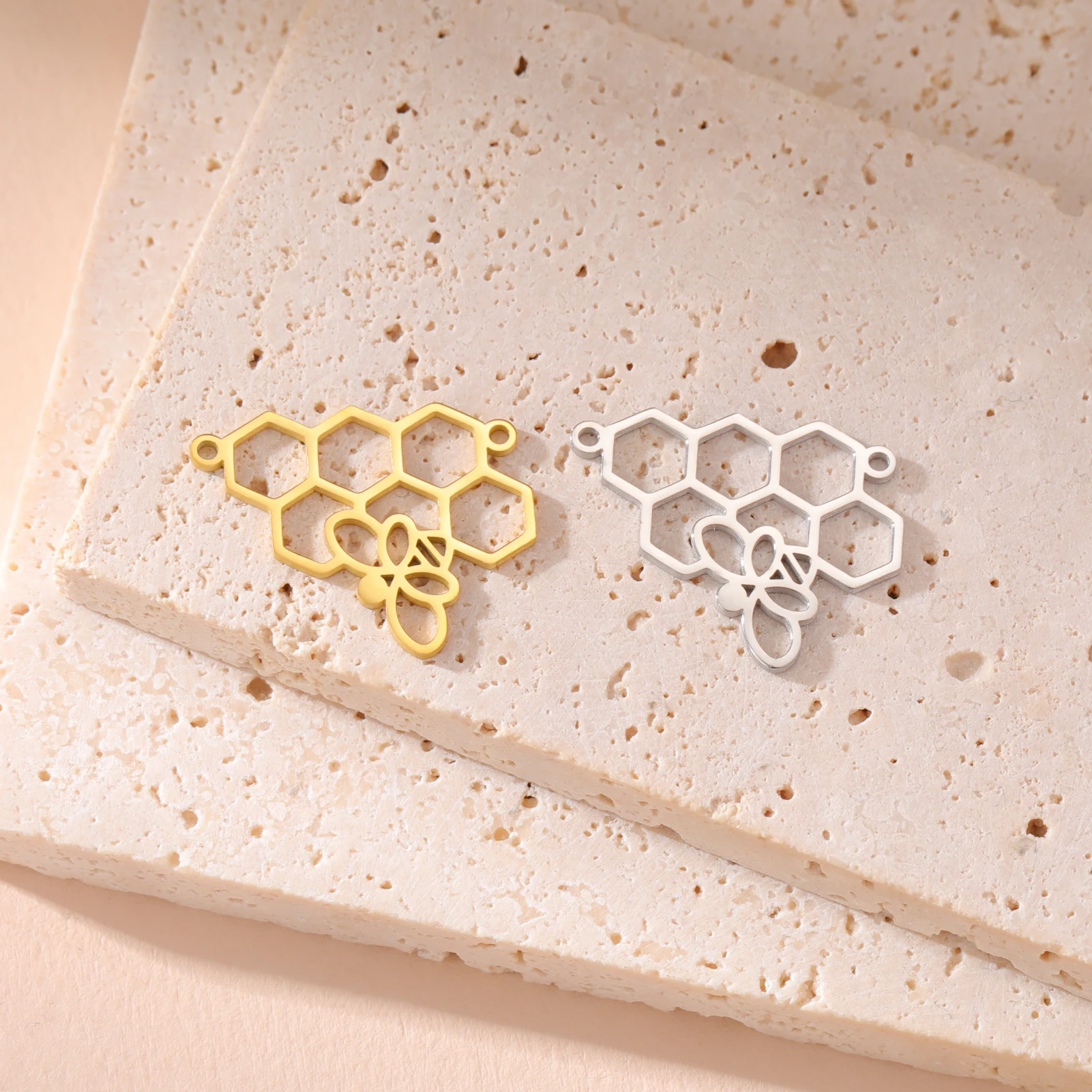 5pcs/Lot Creative Bee Honeycomb Design Charms Stainless Steel Pendant For DIY Necklace Bracelet Earrings Jewelry Accessories
