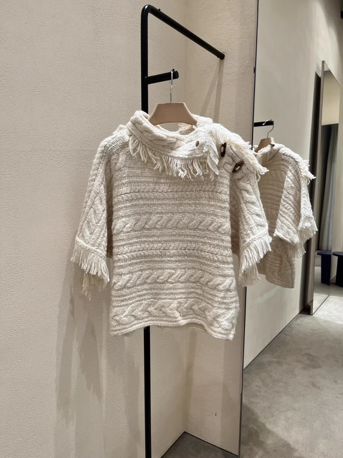 

Мягкий вязаный свитер оверсайз с бахромой из смесового хлопка для женщин, осень-зима, HEIDD IS2025