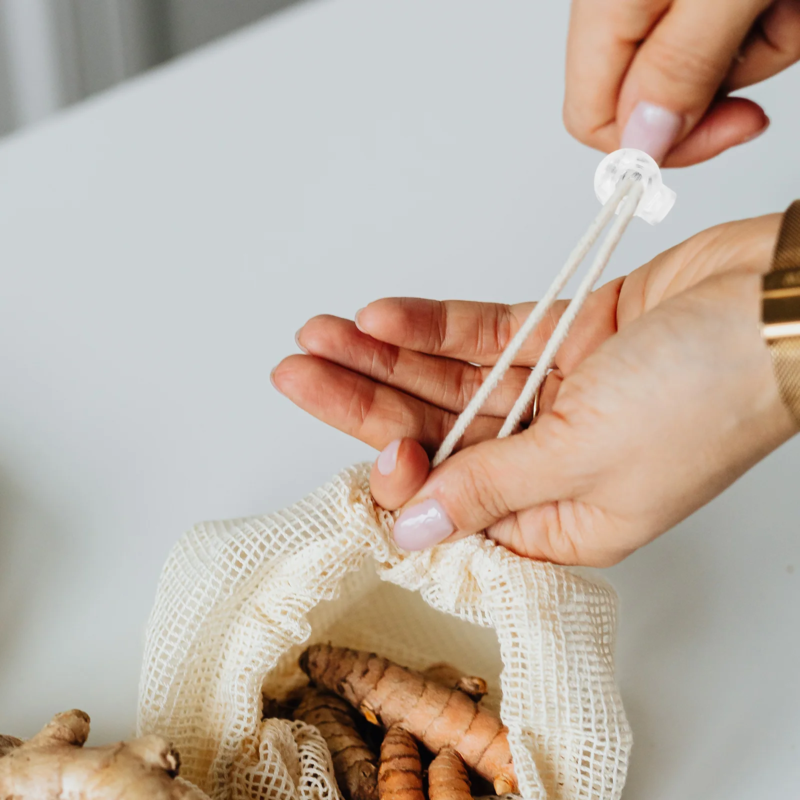 

50Pcs Spring Cord Lock Cord Locks for Drawstrings Adjustable Replacement Buckle for Clothes Lanyard Backpack Sportswear Tents