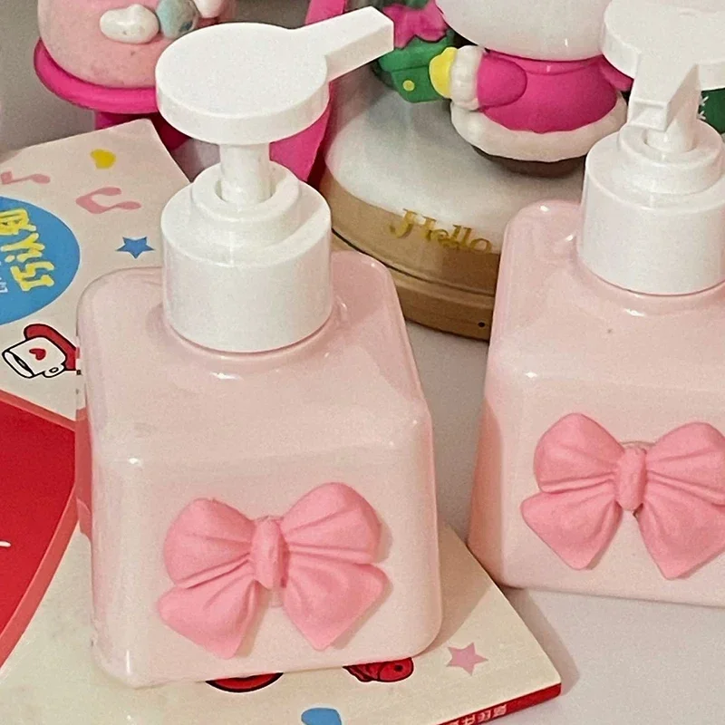 Dispensador de jabón con lazo rosa de 200ML, botella de ducha recargable, bomba de prensa, botella de loción para desinfectante de manos líquido, champú para Baño