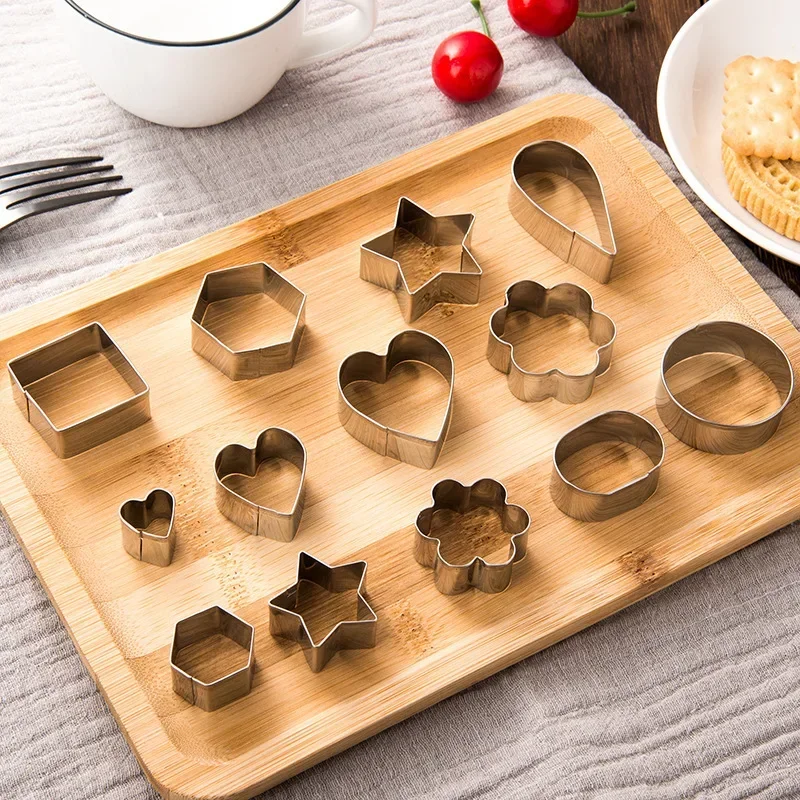 

30Pcs Cookie Mold Stainless Steel Sugar Biscuit Press Stamp Embosser Cookie Cutter Cake Mould DIY Pastry Baking Accesories Tool